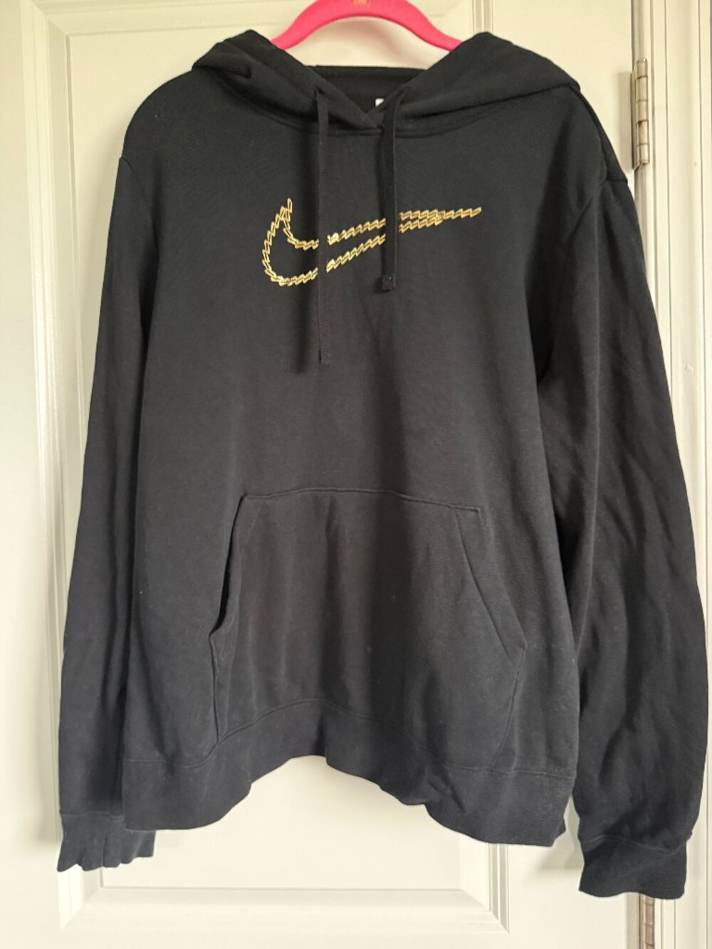 Nike Men's Gold Chain Swoosh Pullover Hoodie Black | Size Large (L)